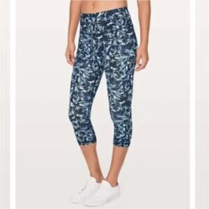 Lululemon Wunder Under Hi-Rise Blue Printed Crops